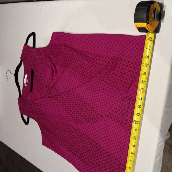CAbi Top Sleeveless Draped Fuchsia Blouse Floral Dot Print Size Medium W… - Picture 7 of 9